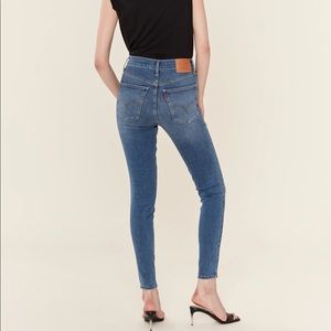 Levi’s Mile high skinny jeans (from Aritizia)